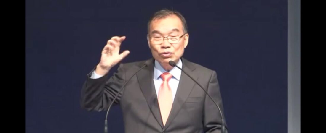 영적으로 삽시다. 로마서 8장 12절-14절